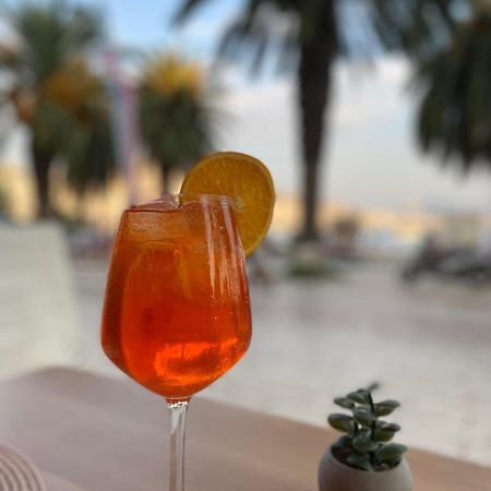 Hotel Ari Sarandë エクステリア 写真