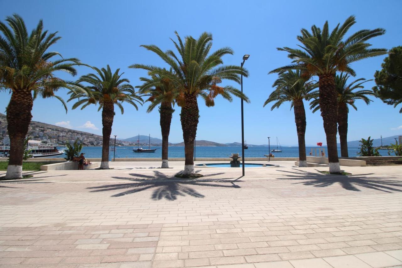 Hotel Ari Sarandë エクステリア 写真