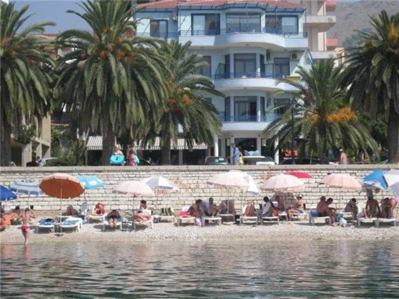Hotel Ari Sarandë エクステリア 写真