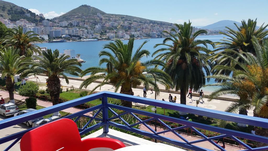 Hotel Ari Sarandë エクステリア 写真