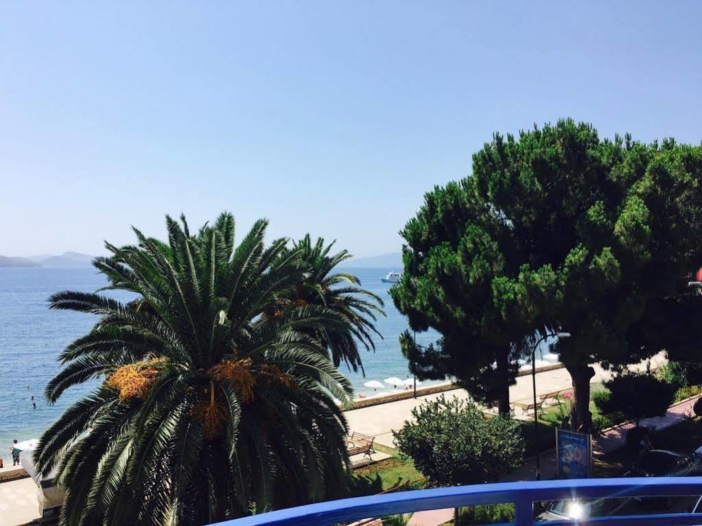 Hotel Ari Sarandë エクステリア 写真