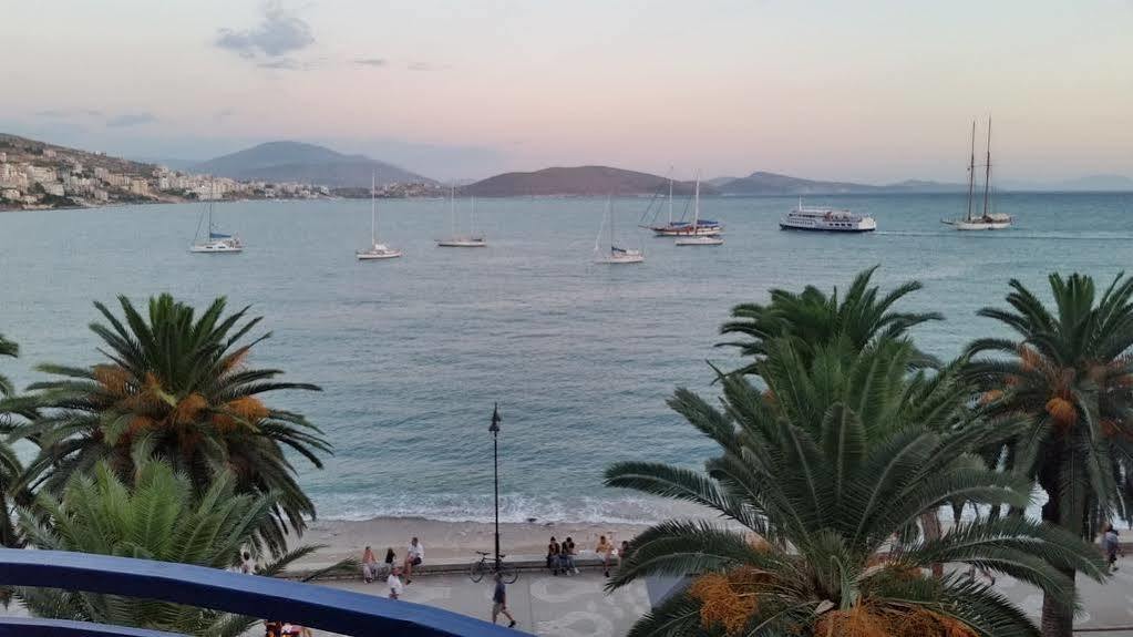 Hotel Ari Sarandë エクステリア 写真