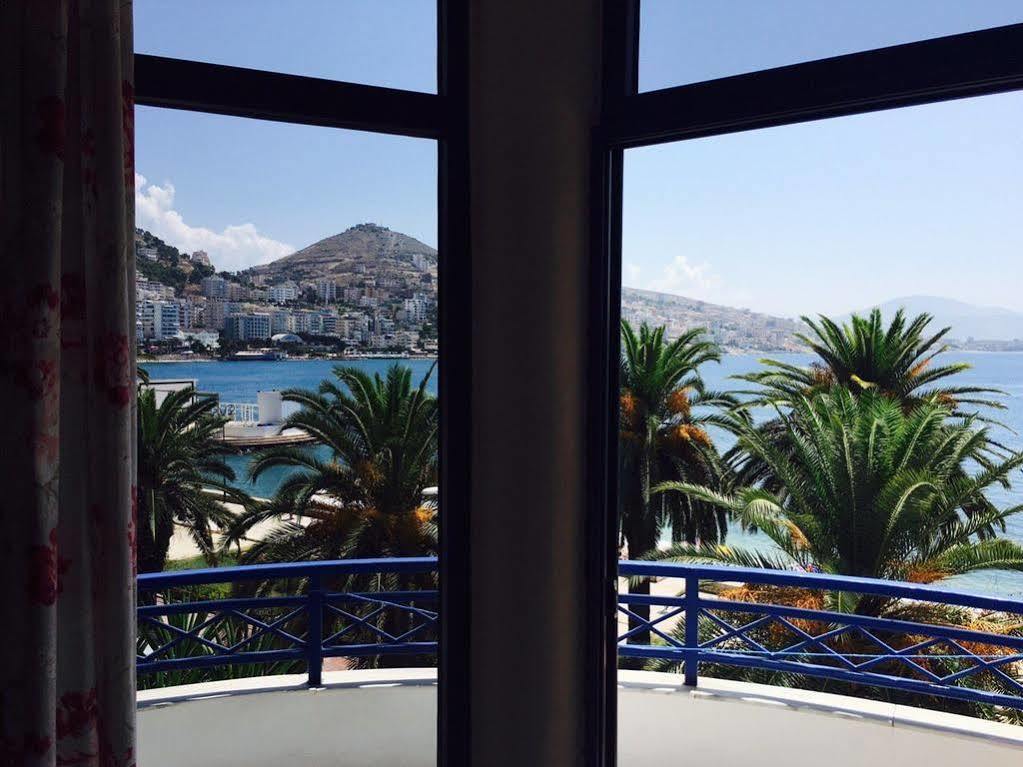 Hotel Ari Sarandë エクステリア 写真